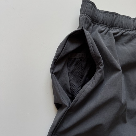 RHONE Essentials 7" Unlined Training Short Mens 2XL Gray Athletic Workout NWT - Picture 8 of 16